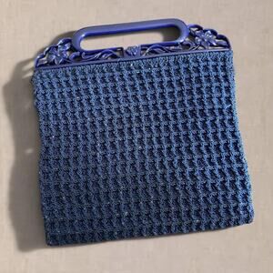 Vintage Blue Crochet Handbag with Floral Frame – Mid Century Top Handle Purse
